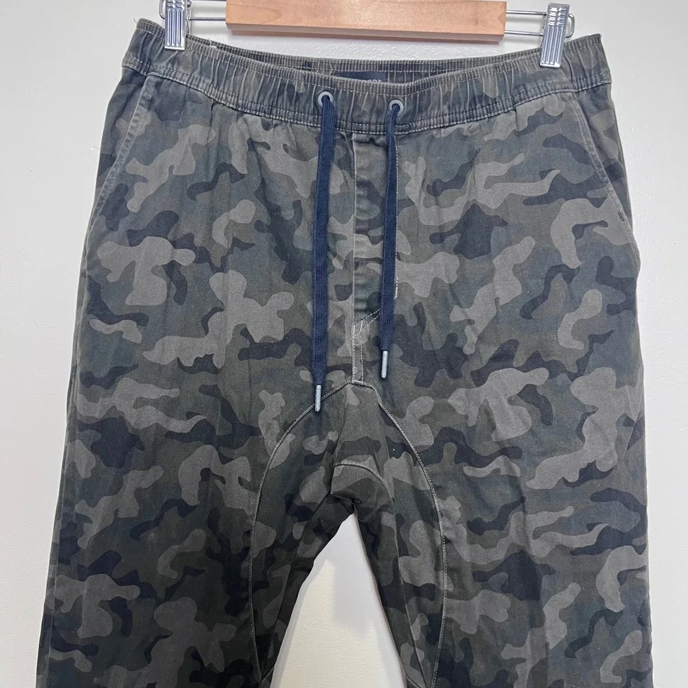 Zanerobe Sureshot Jogger Pants Mens 34 Green Camo Stretch Tapered
